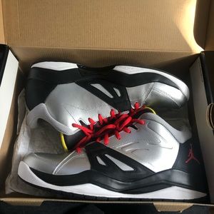 Jordan Ace 23 - size 10.5 (Silver)